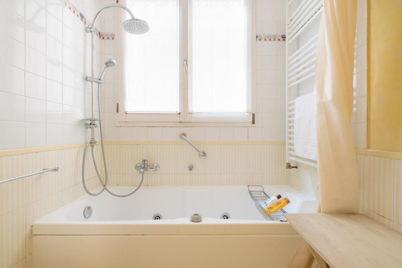 Casa Ilaria Bed & Breakfast Bologna Eksteriør bilde